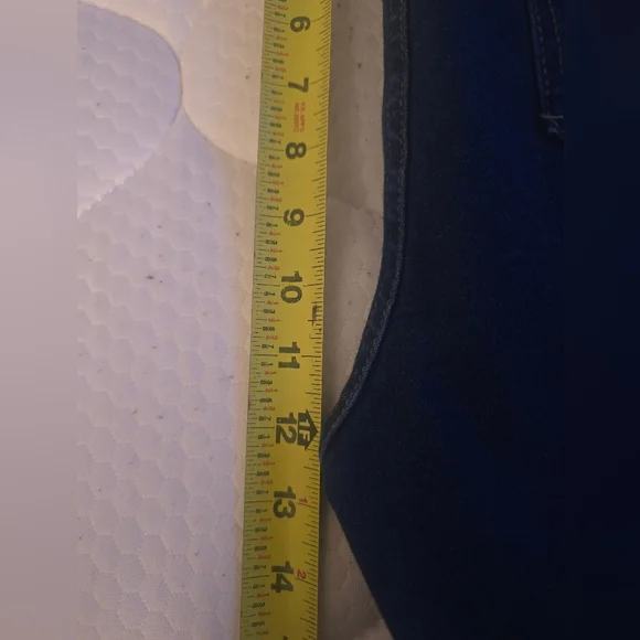 Vintage-Style Dark Wash Flare Jeans - Picture 10 of 12